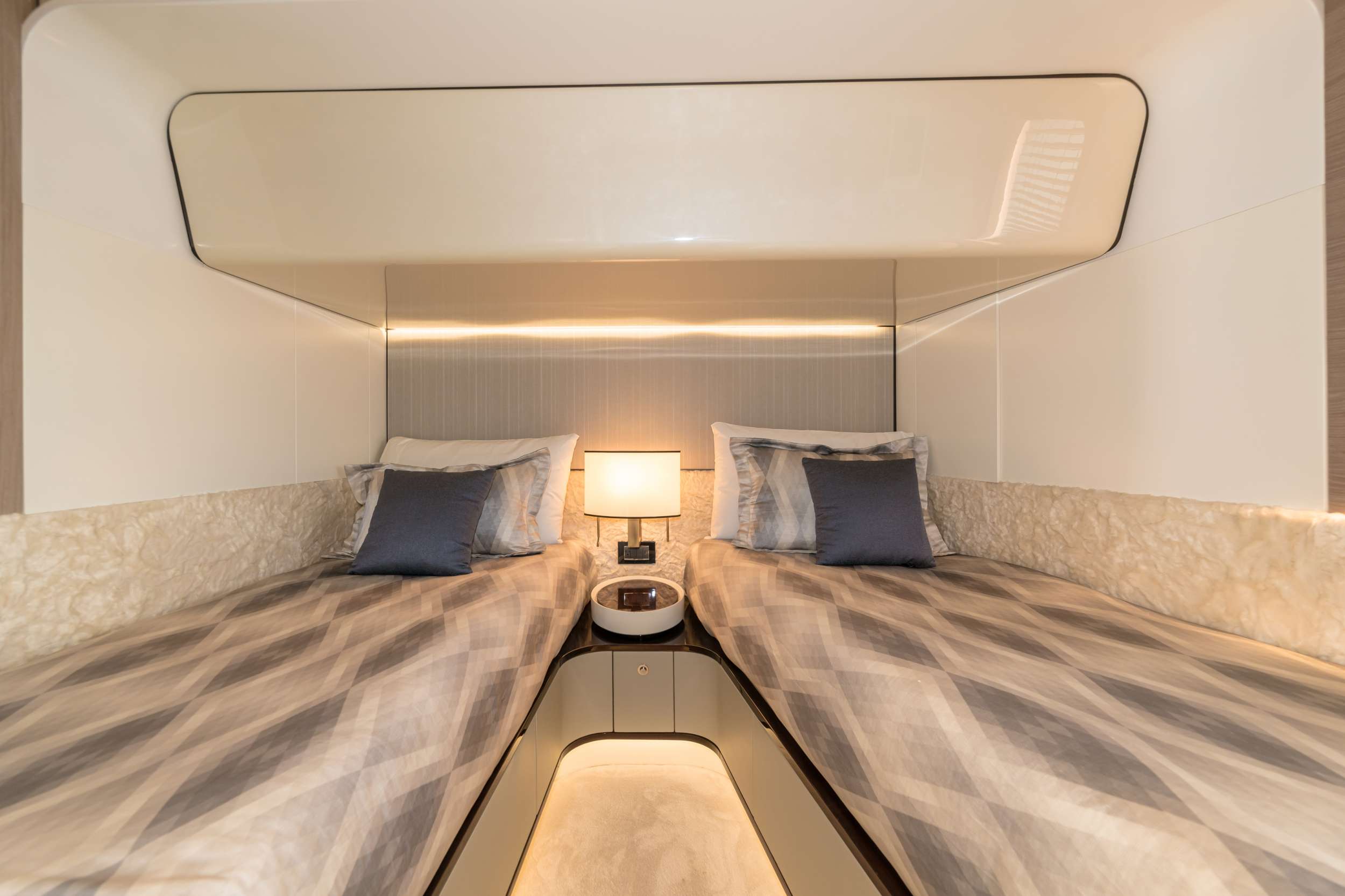 Stbd Twin Stateroom 