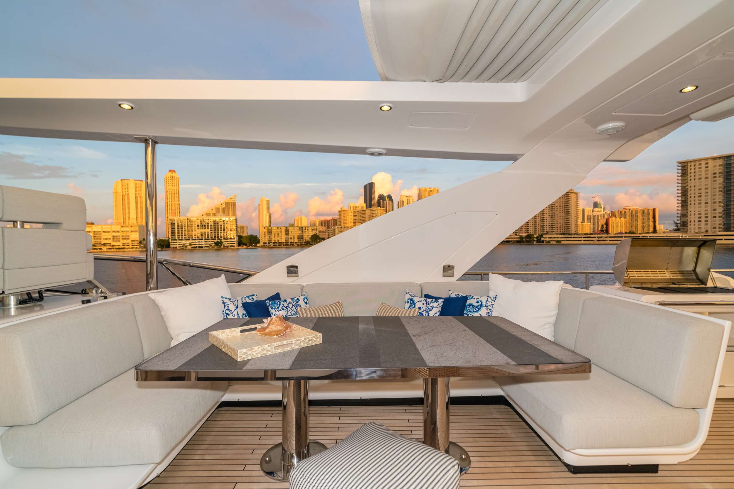 Flybridge