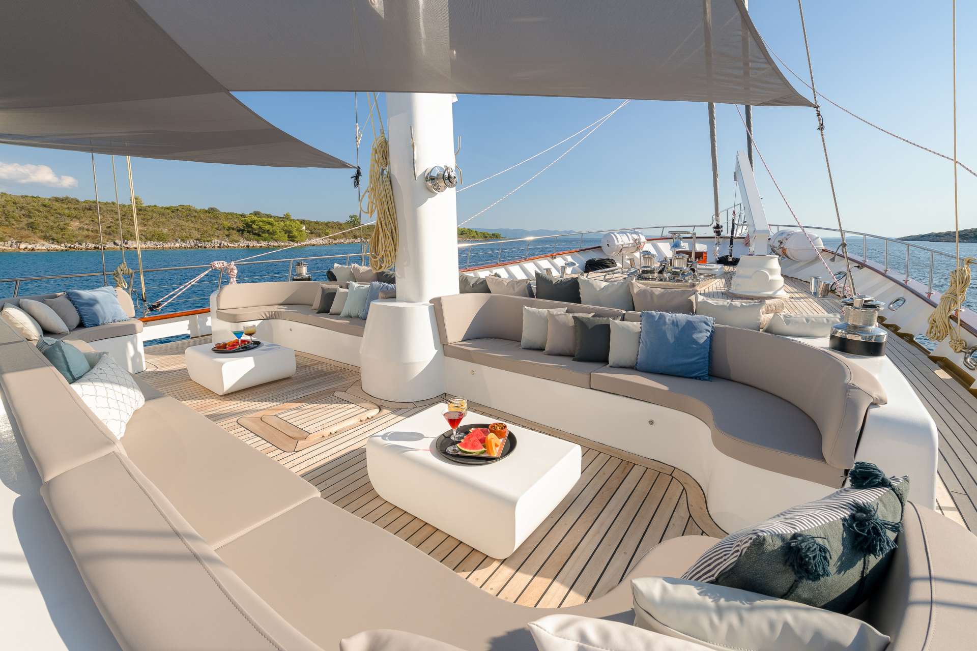 LADY GITA Yacht Charter - Lounge area - Bow Main Deck