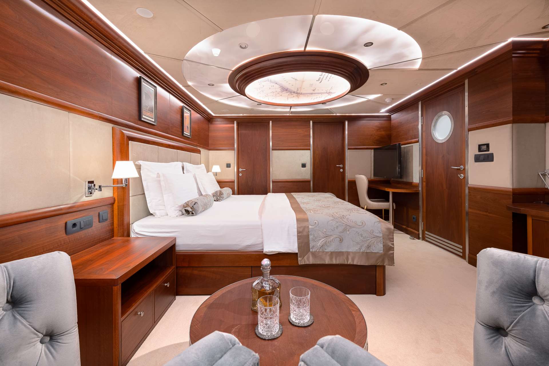 LADY GITA Yacht Charter - Aft Master Cabin