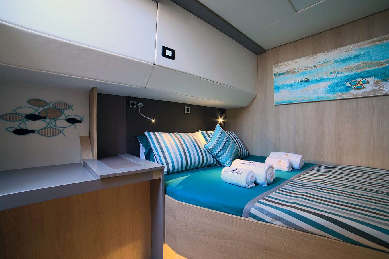 NEW HORIZONS 3 Yacht Charter - Double Cabin