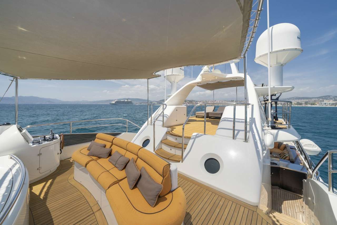 Top Deck