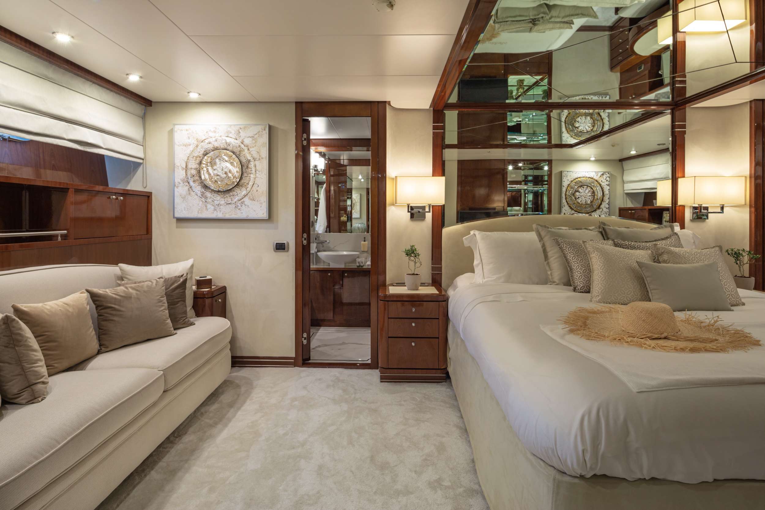 GRACE Yacht Charter - Master other view