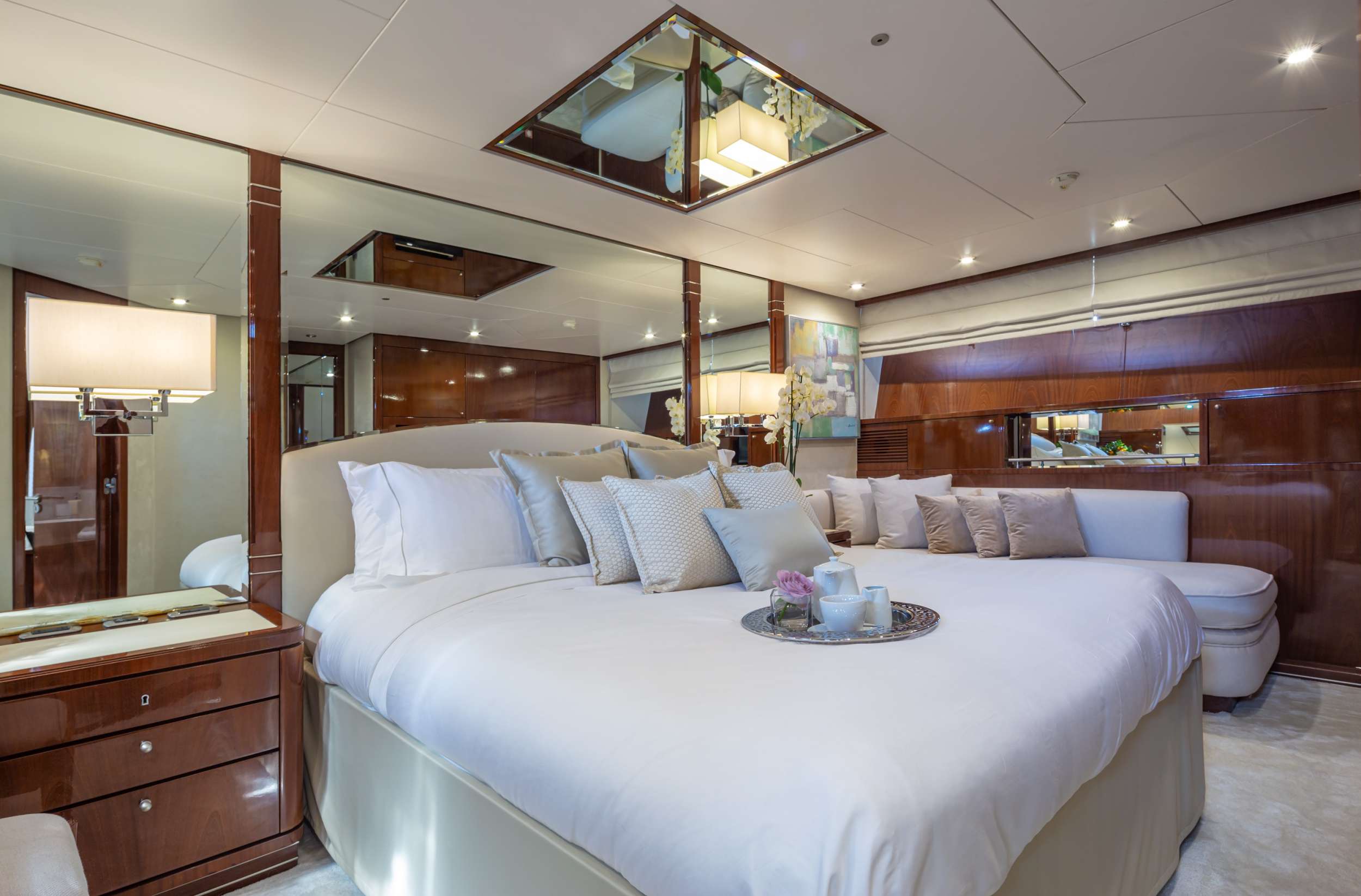 GRACE Yacht Charter - VIP Cabin