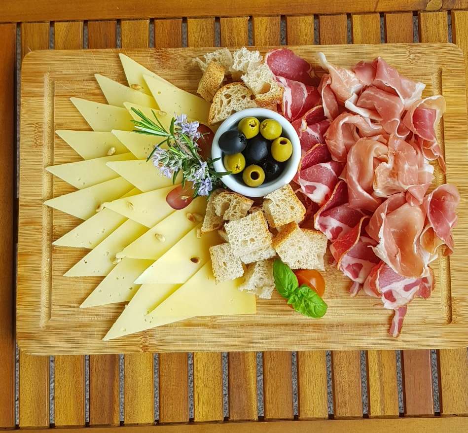 Menu Image 4