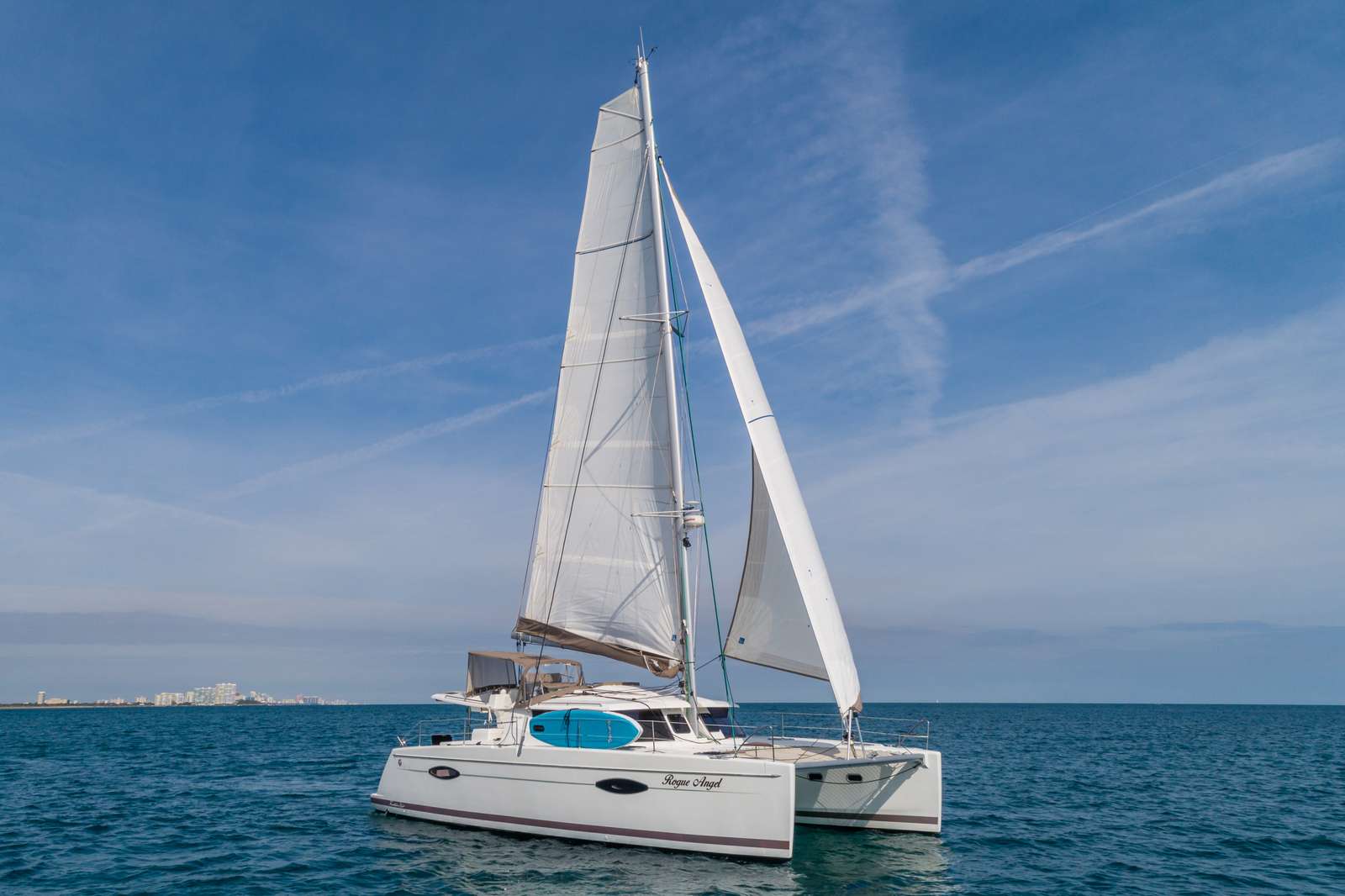 Catamaran Charter Rogue Angel