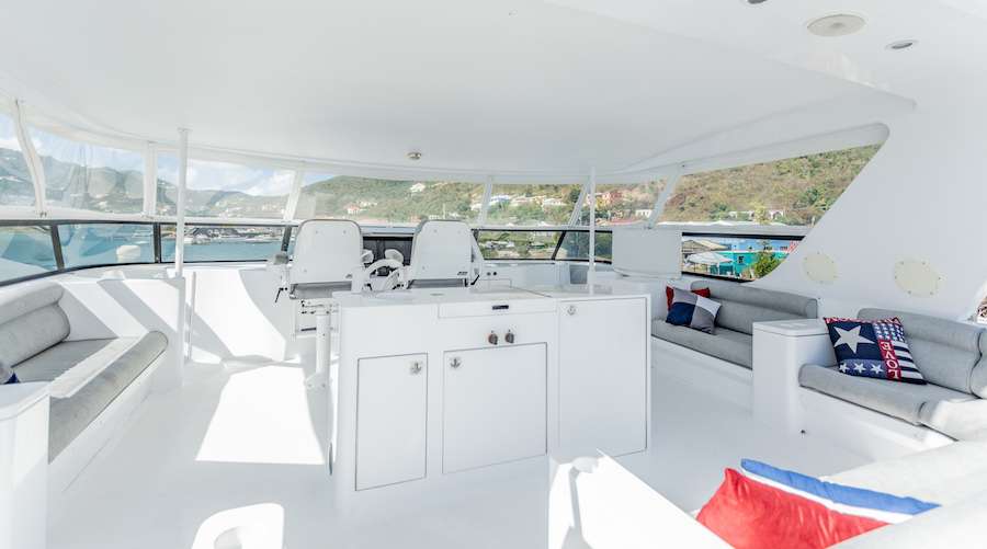 PRIME TIME Yacht Charter - Flybridge and helm