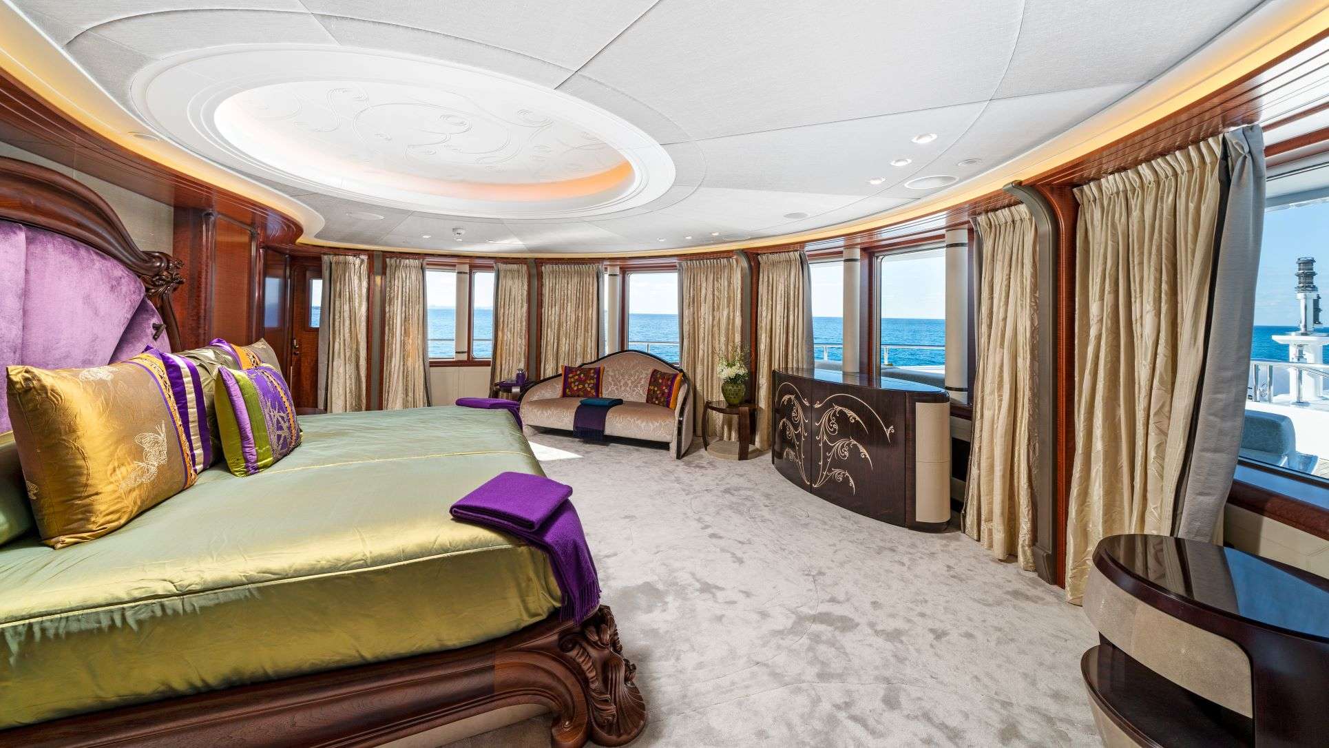 Amaryllis Yacht Charter - Master Stateroom