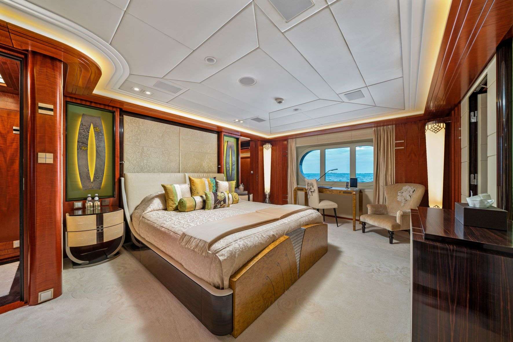Amaryllis Yacht Charter - Double stateroom
