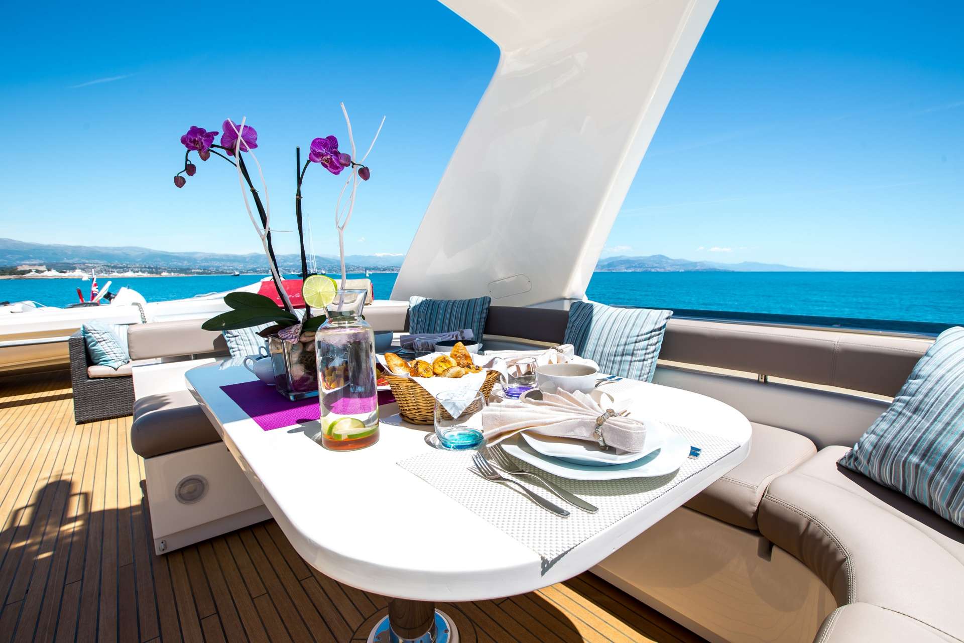PIOLA Yacht Charter - Sundeck table