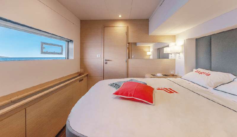 Catamaran Charter Black Cat