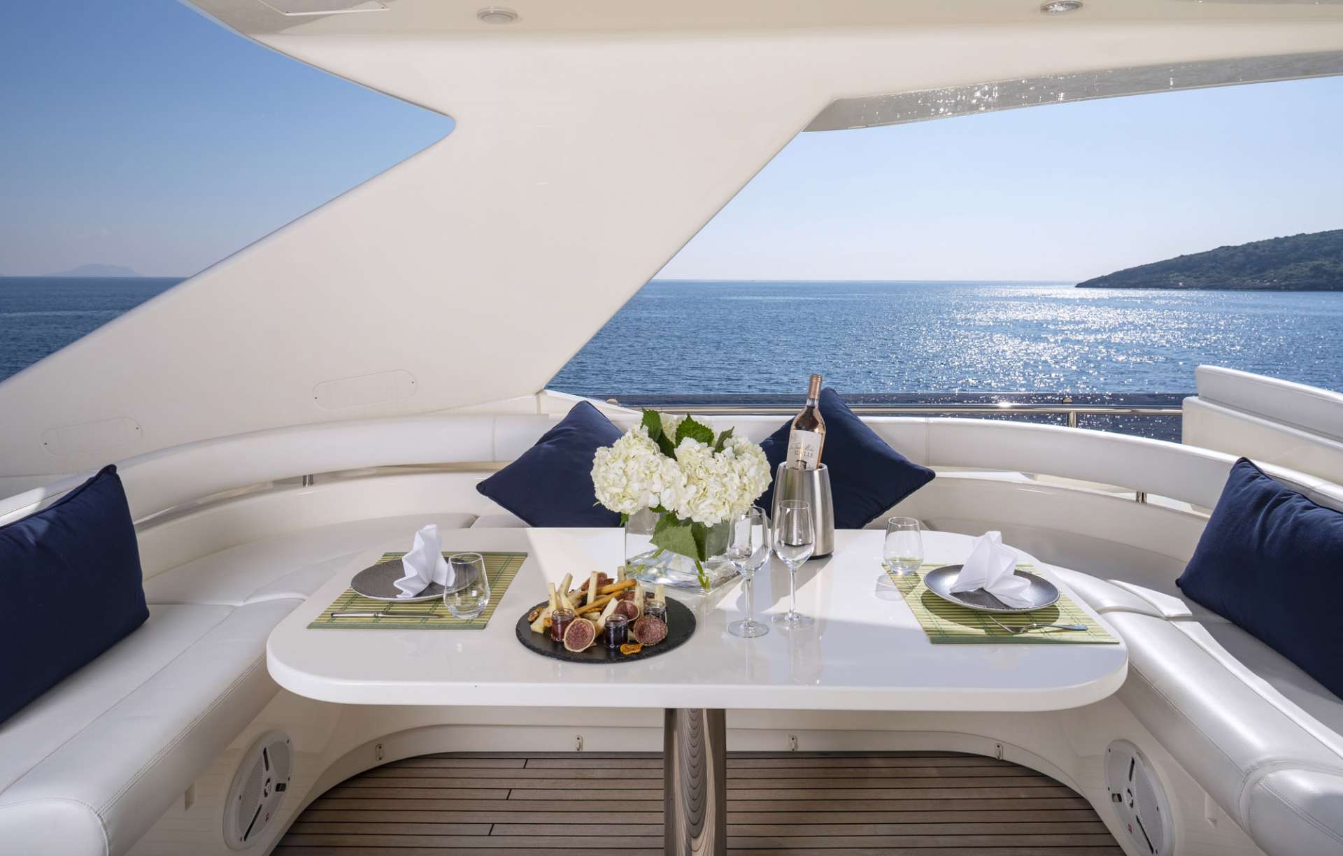 Upper Deck_1