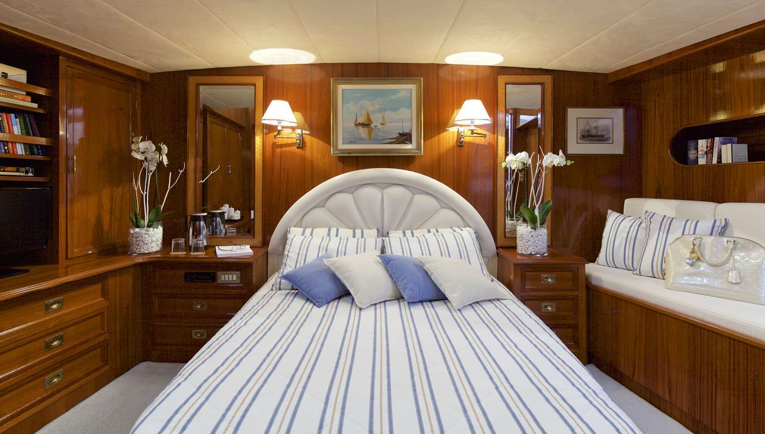 HERMINA Yacht Charter - Master Suite