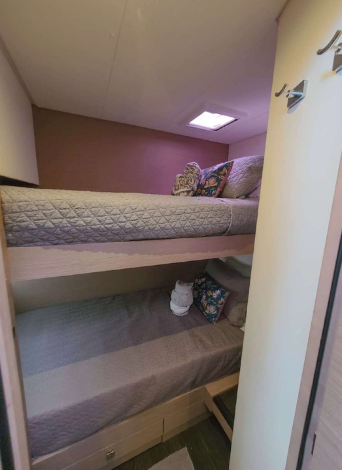 Bunk Cabin