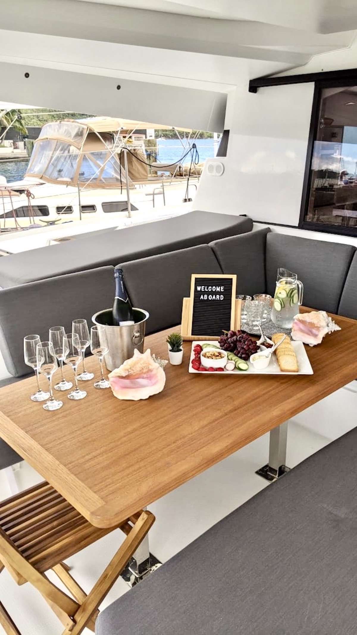 CHAMPAGNE Yacht Charter - Champange from Champagne
