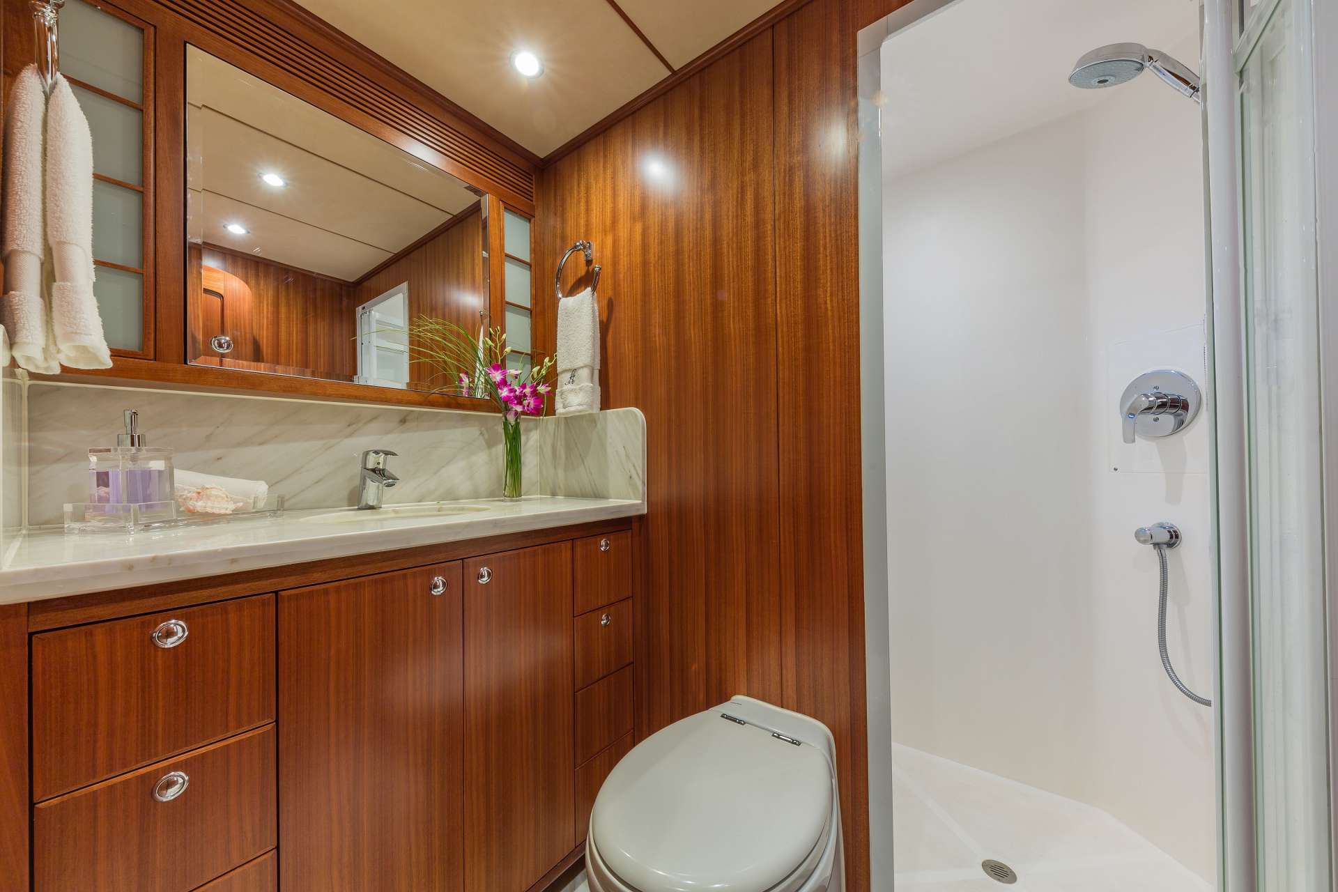 ASTURIAS Yacht Charter - Master Bath