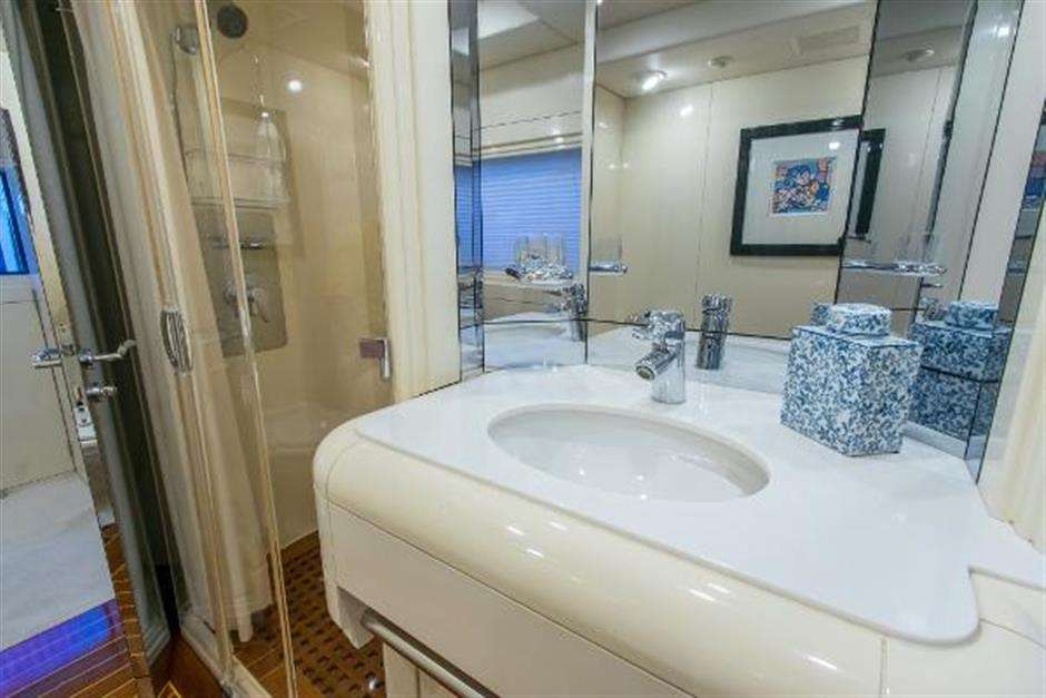 Master bathroom 