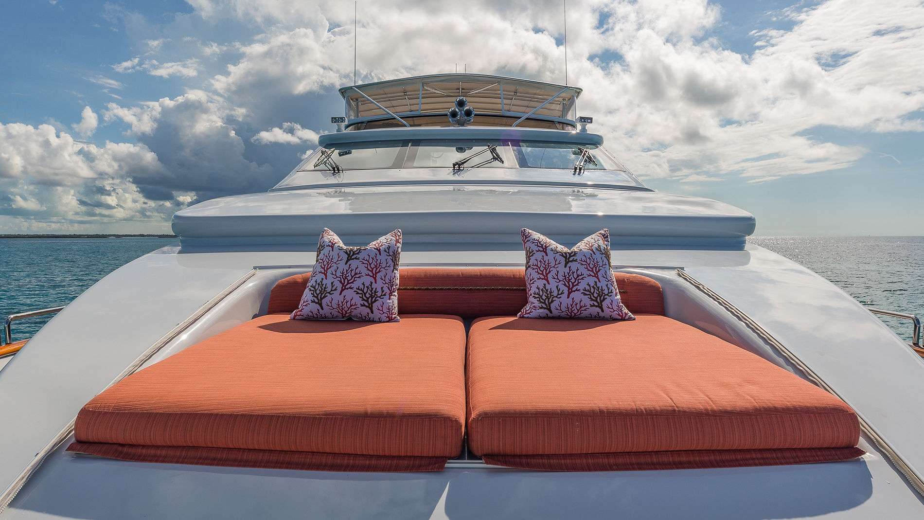 Bow Seating