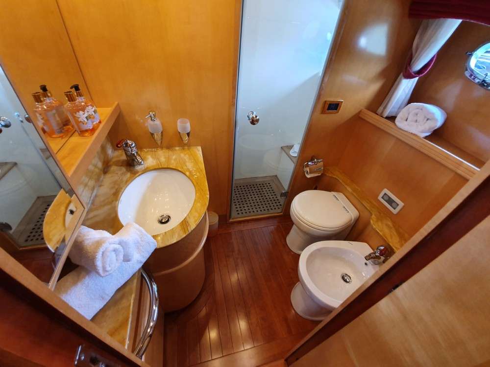 Vip cabin bathroom