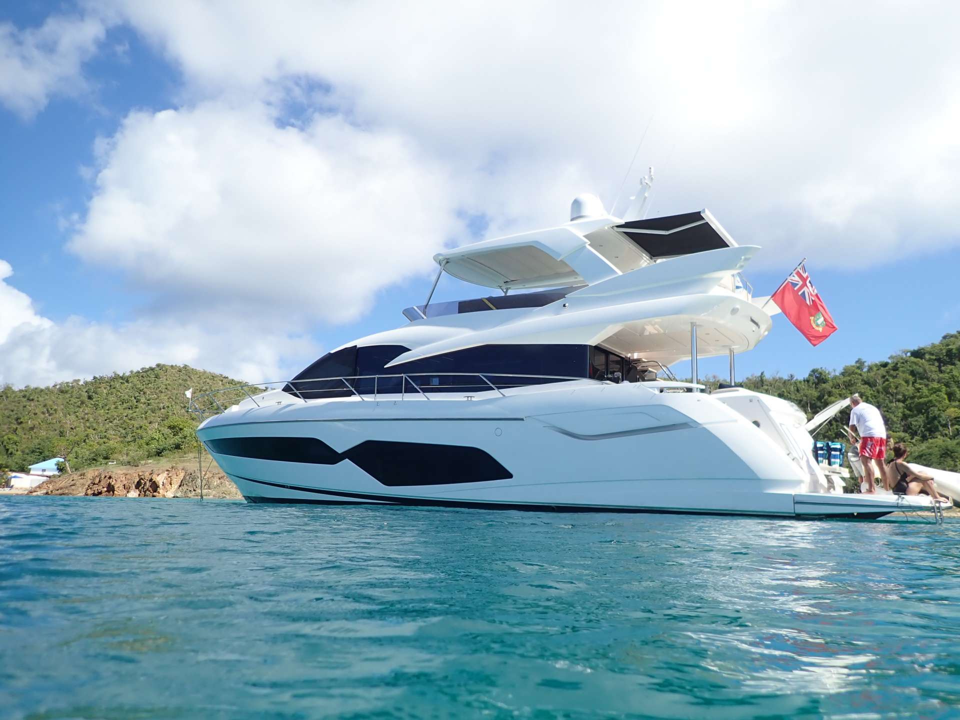ELITE Yacht Charter Motor Boat Ritzy Charters