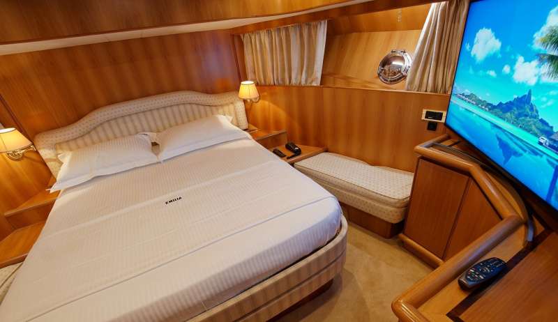 EMILIA Yacht Charter - VIP Cabin