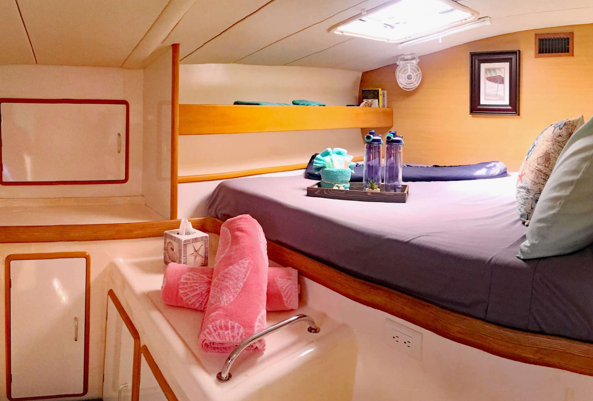 KUMA TOO Yacht Charter - Guest cabin