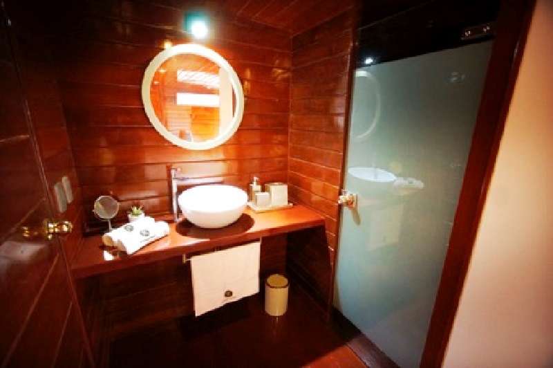 Guest bath