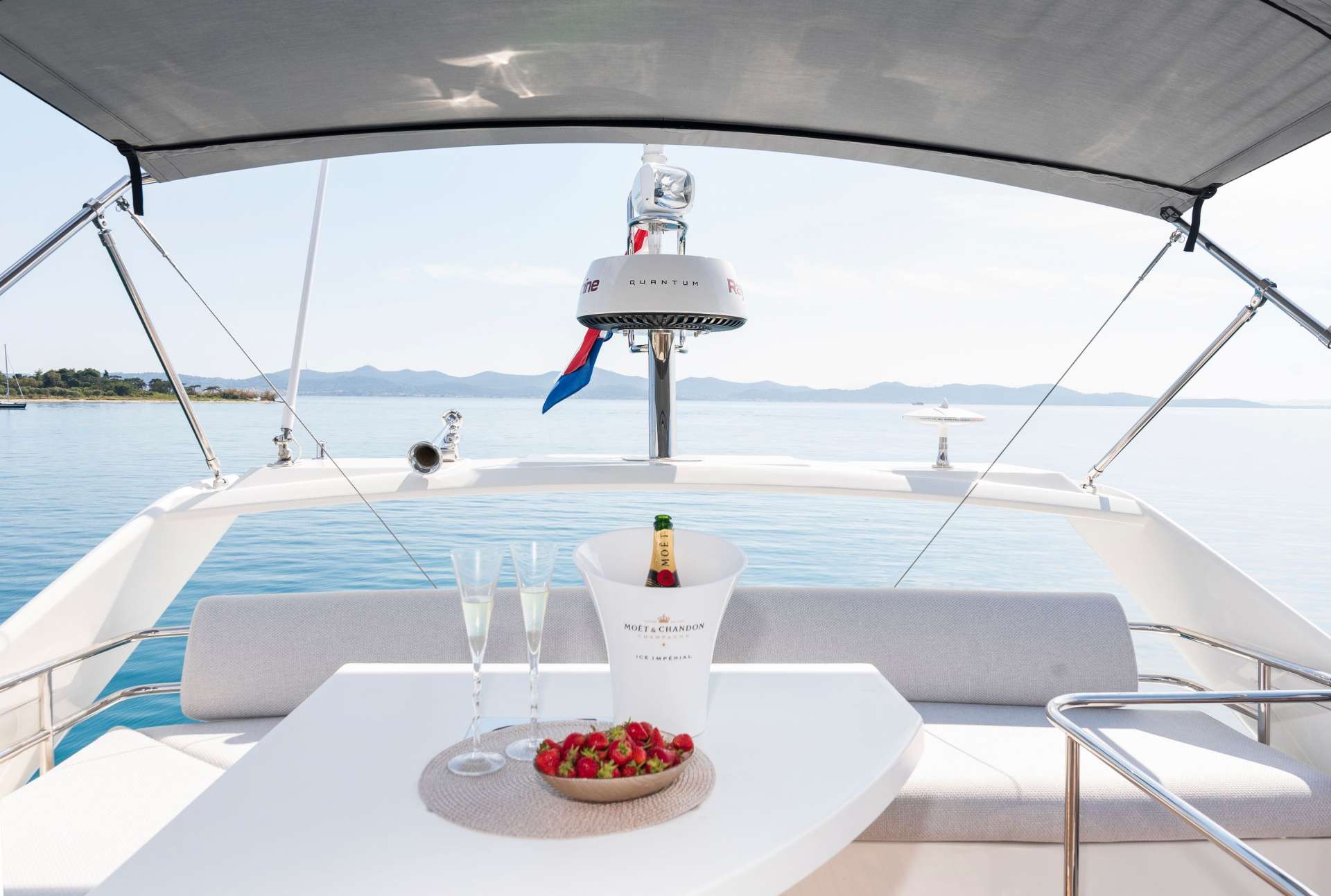 Flybridge M/Y ADUDU 2