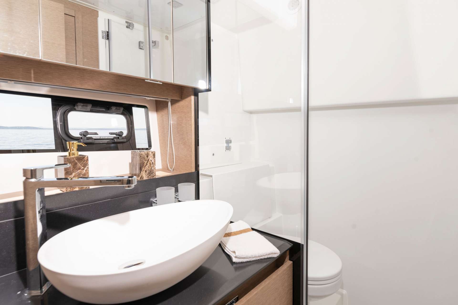 Bathroom ADUDU 2