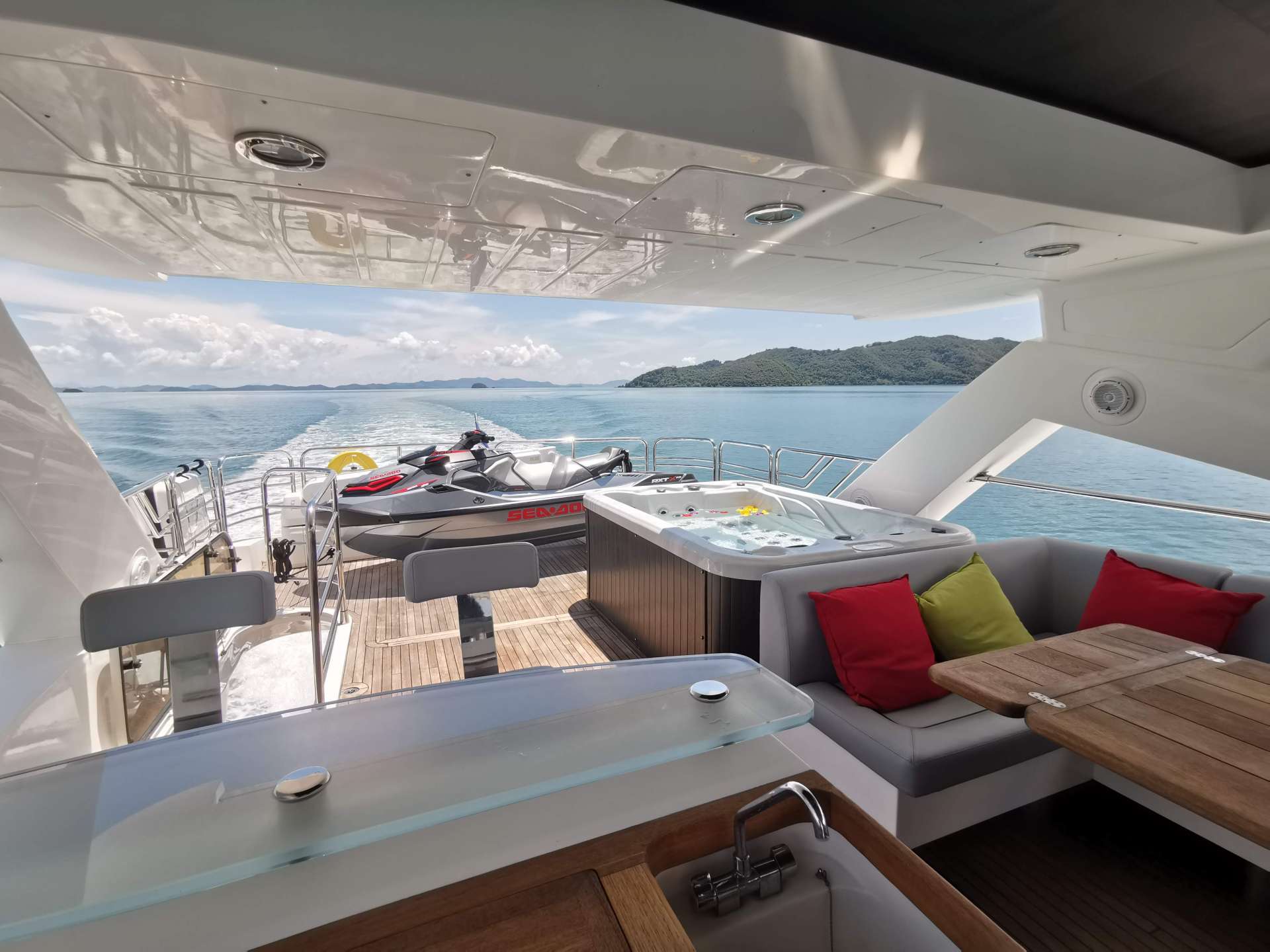 Flybridge Seating