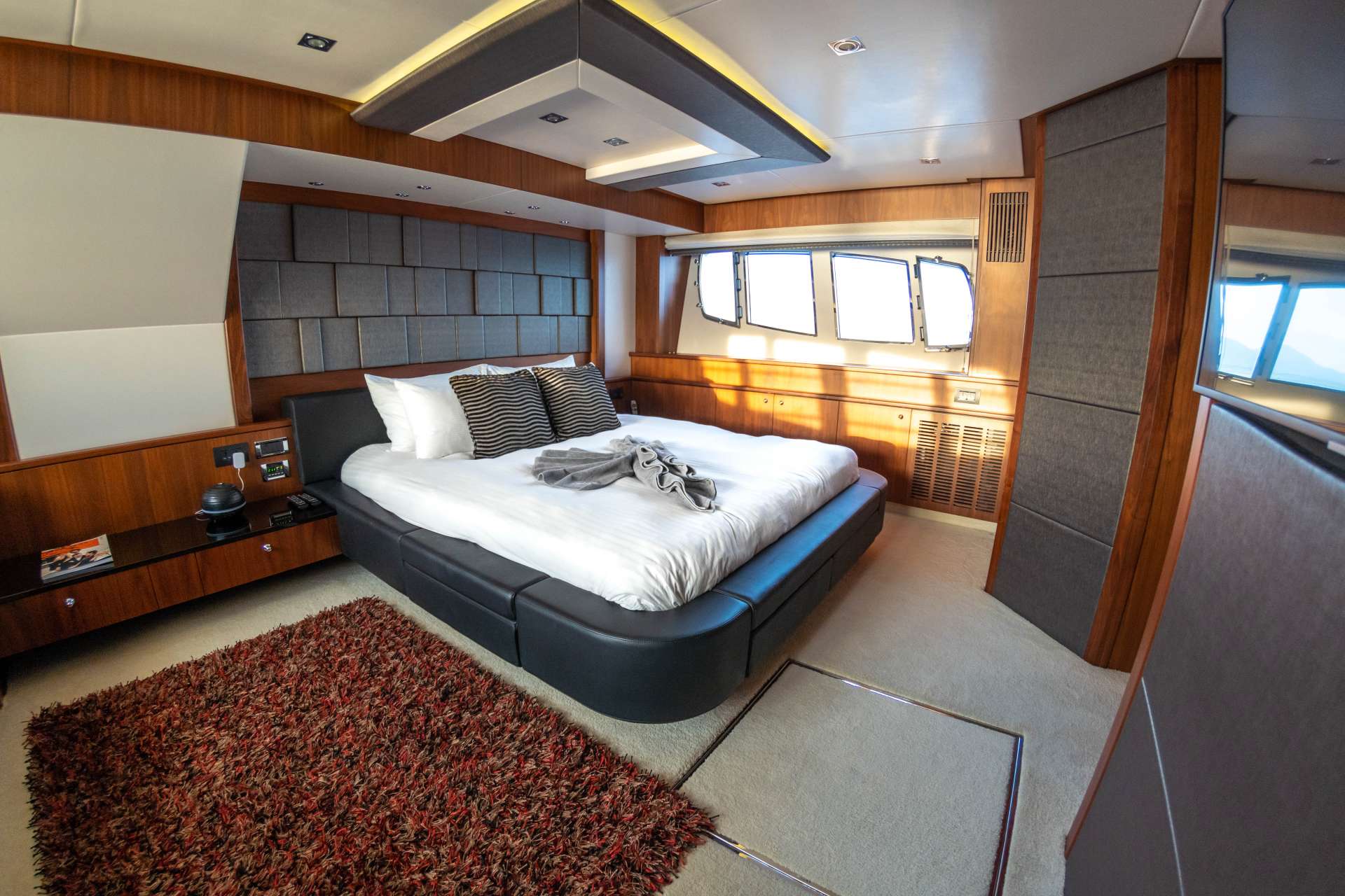Master Cabin Bed