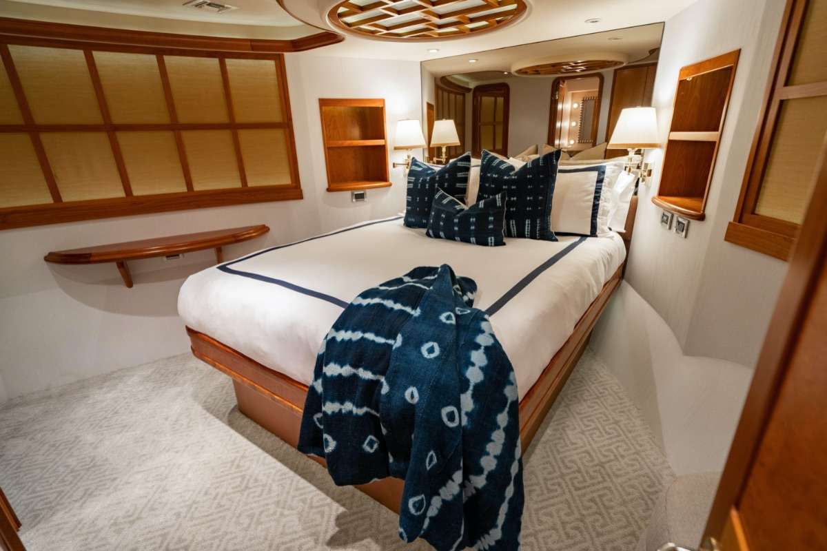VIP Queen guest stateroom
