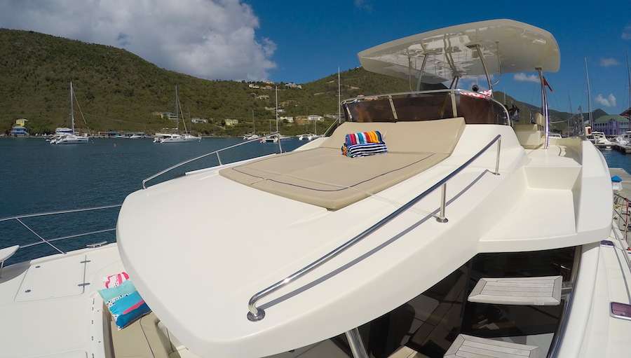 Coachroof sunloungers