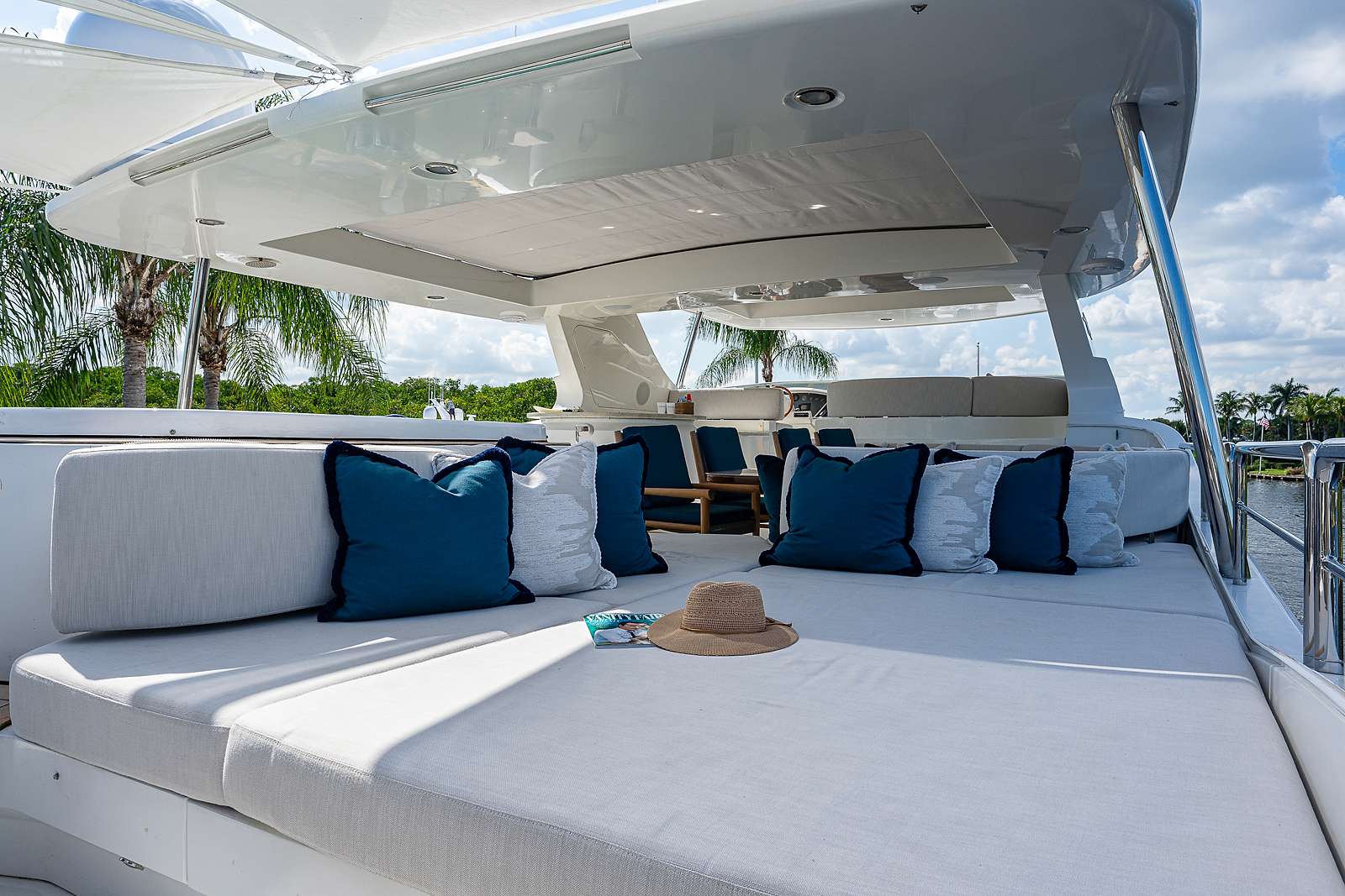 Sweet Emocean Yacht Charter - Upper deck