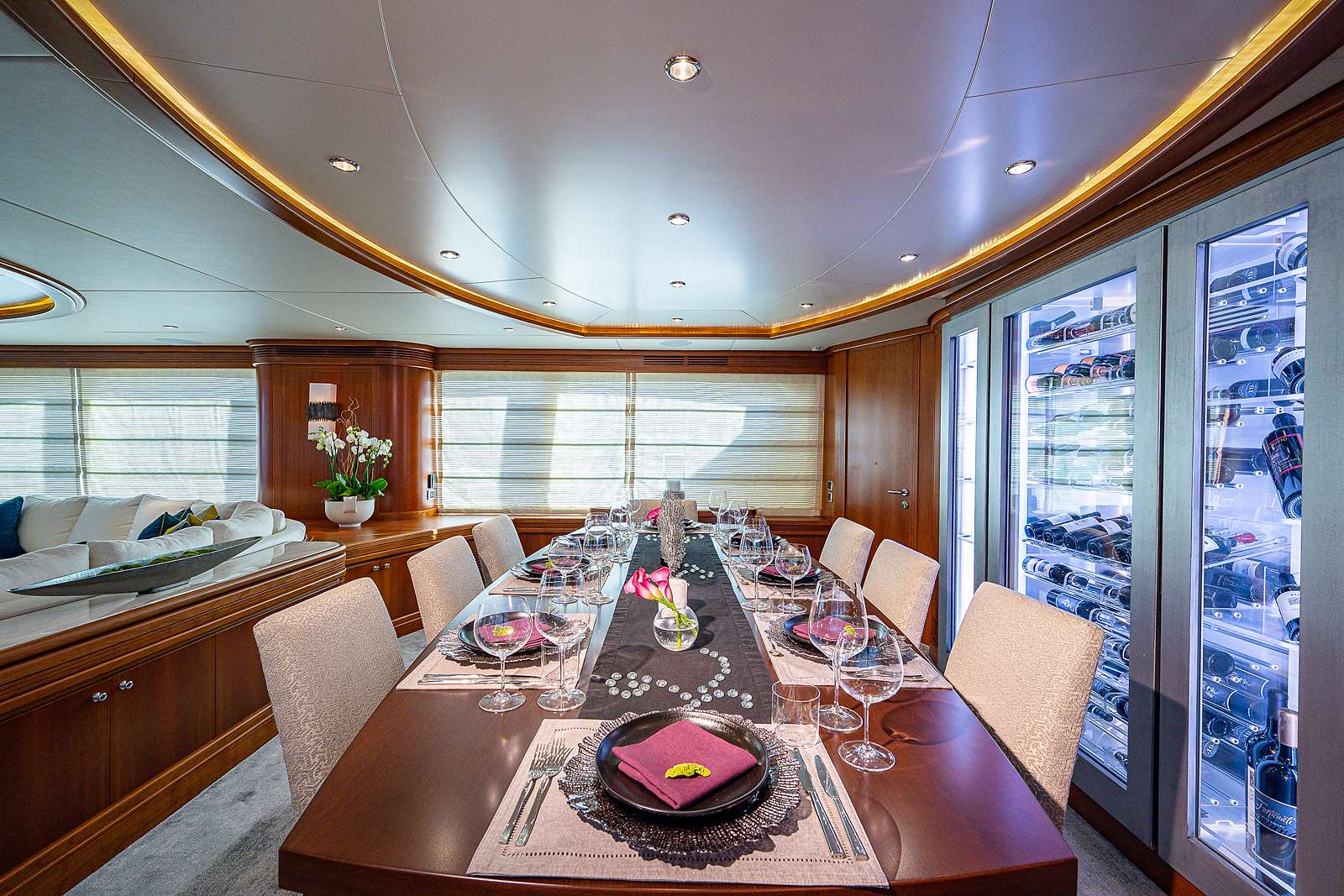 Sweet Emocean Yacht Charter - Dining