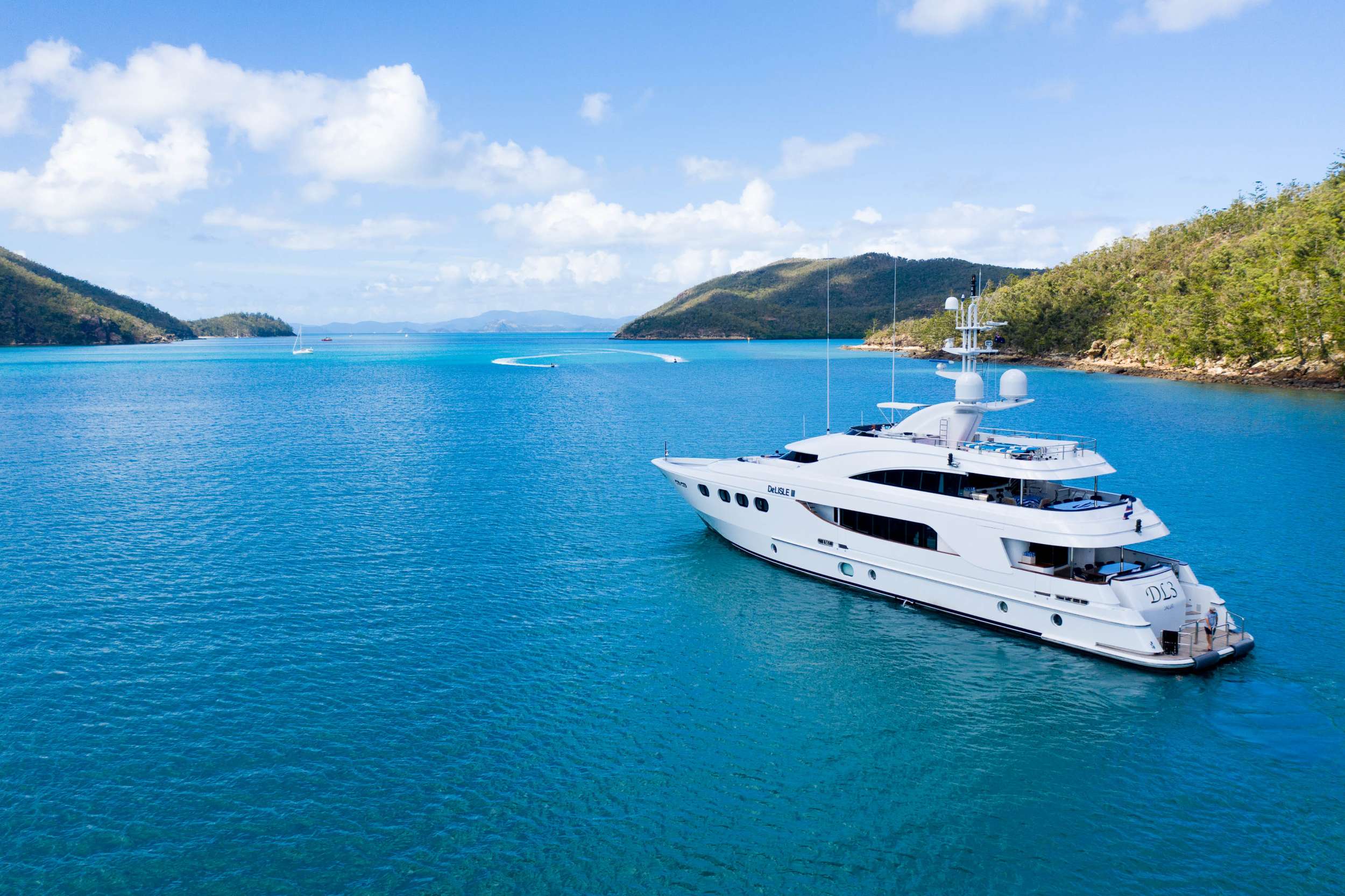 137′ Gulf Craft – Majesty Yachts DE LISLE III For Charter