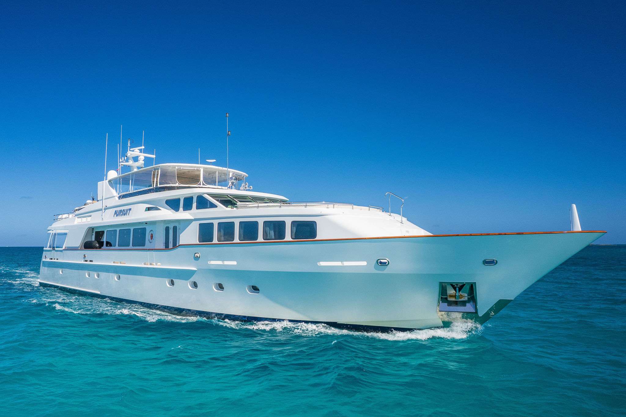 motor yacht pursuit owner