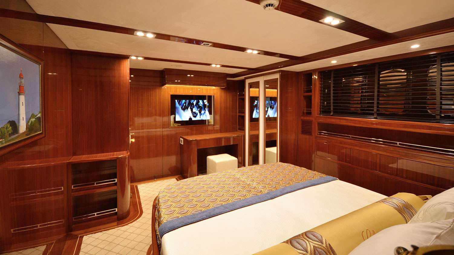 GLORIOUS II Yacht Charter - VIP Double Cabin