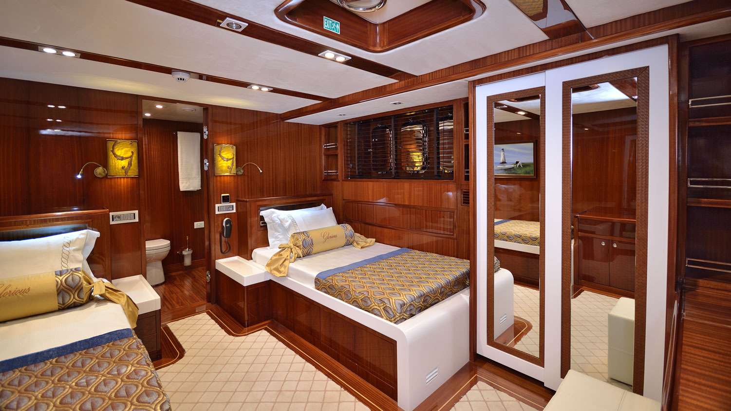 GLORIOUS II Yacht Charter - Twin Cabin