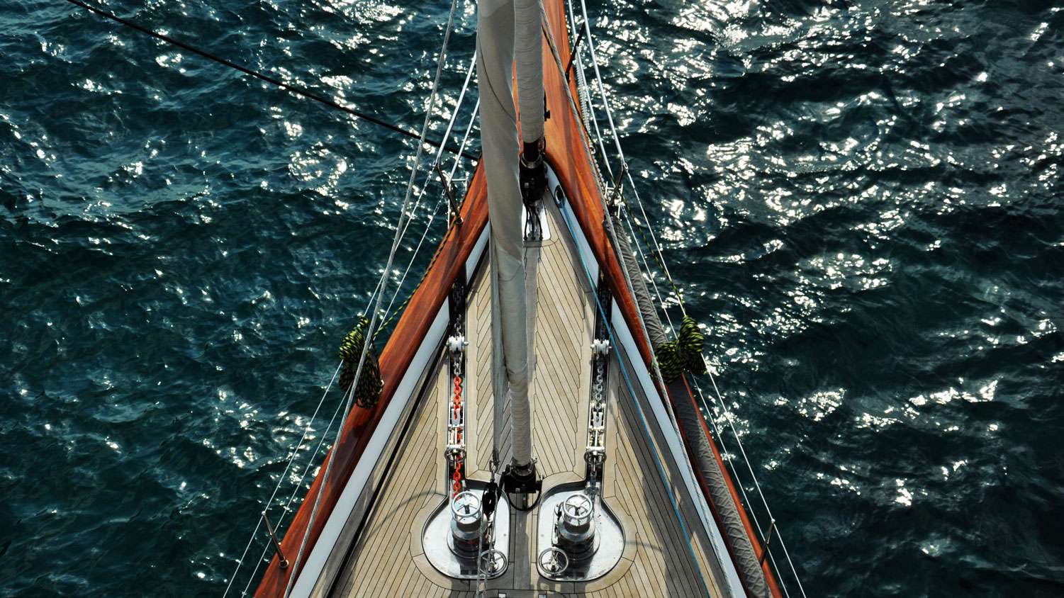 GLORIOUS II Yacht Charter - Bow