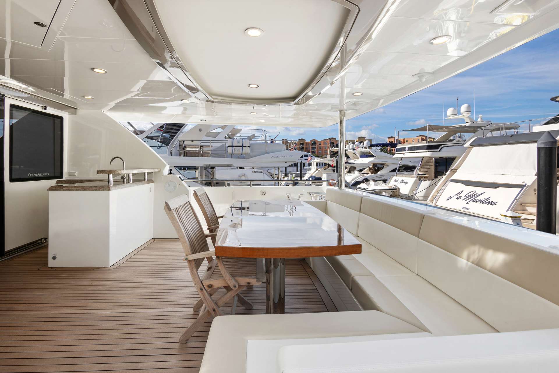 OCEAN ROSE Yacht Charter - Main aft deck