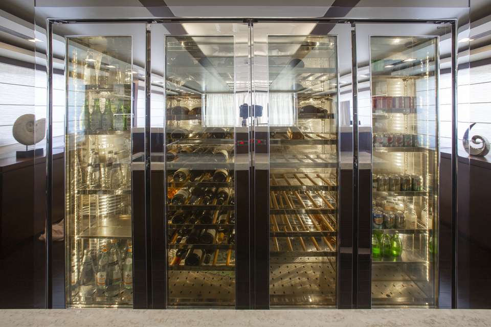 Salon floor-to-ceiling wine cellar