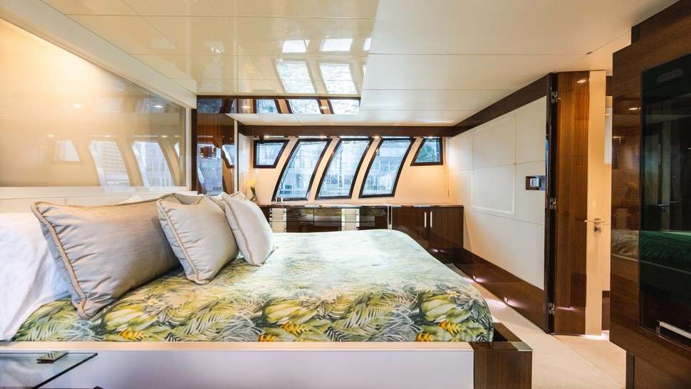 HELIOS Yacht Charter - Master