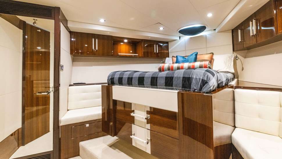 HELIOS Yacht Charter - VIP Stateroom