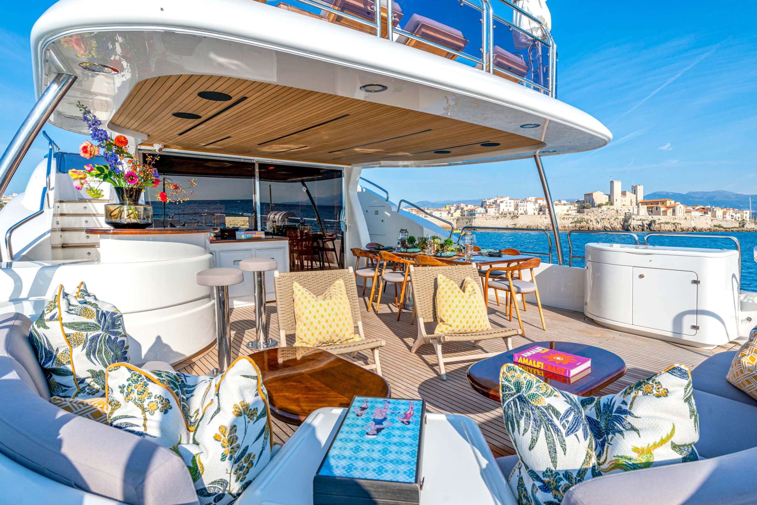 Upper Aft Deck Lounge Area