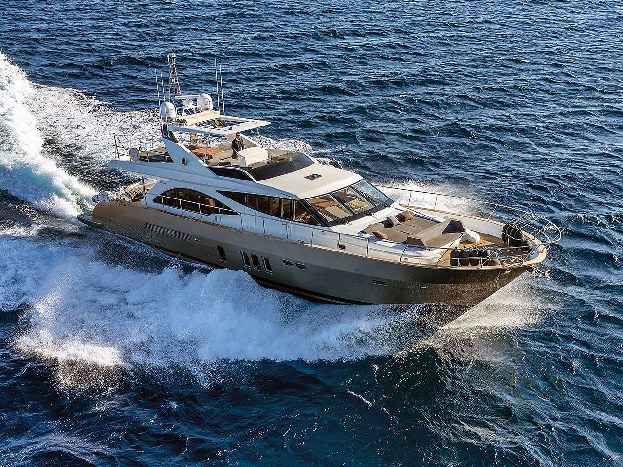 Yacht Charter Armonee | Ritzy Charters