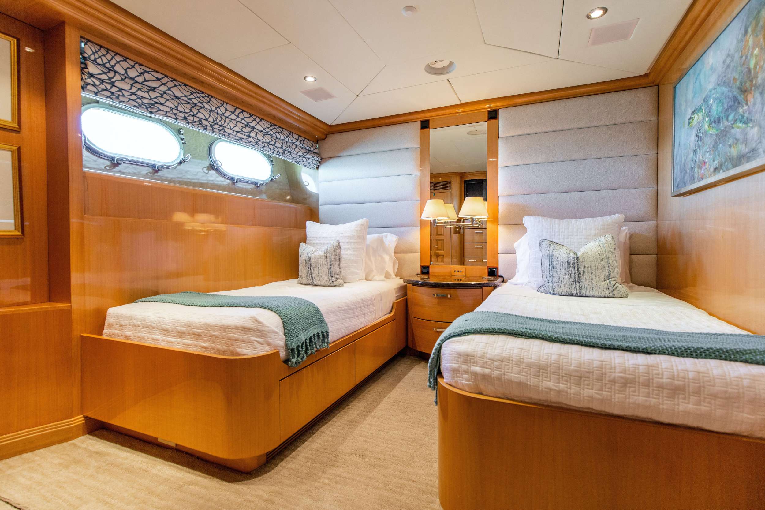 Twin guest stateroom
