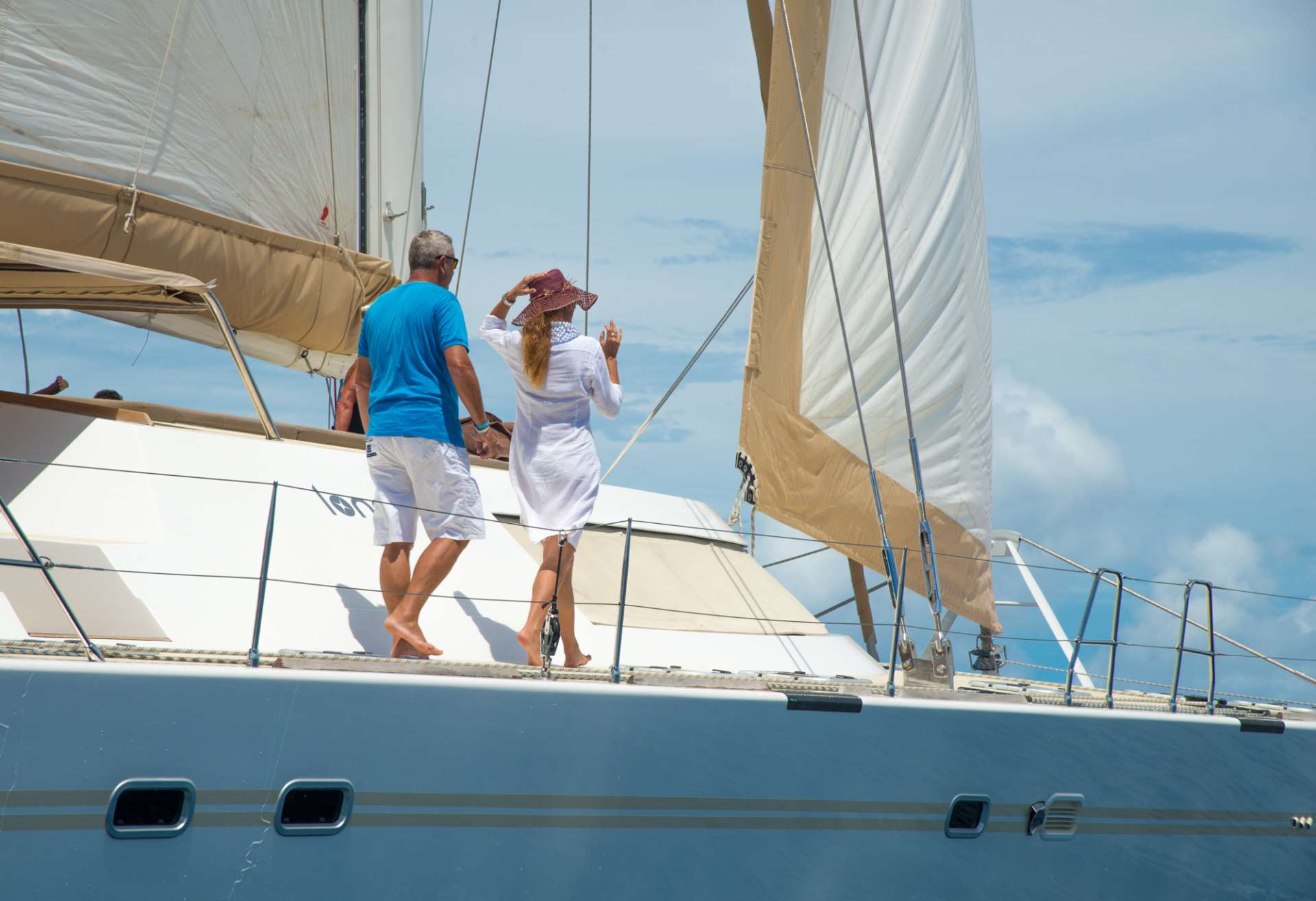 LONESTAR Yacht Charter - Perfect for family and friends holiday