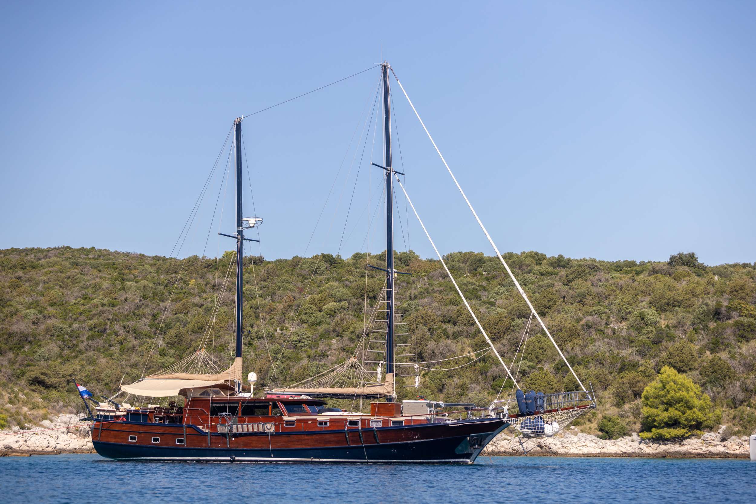 Yacht Charter Pacha | Ritzy Charters