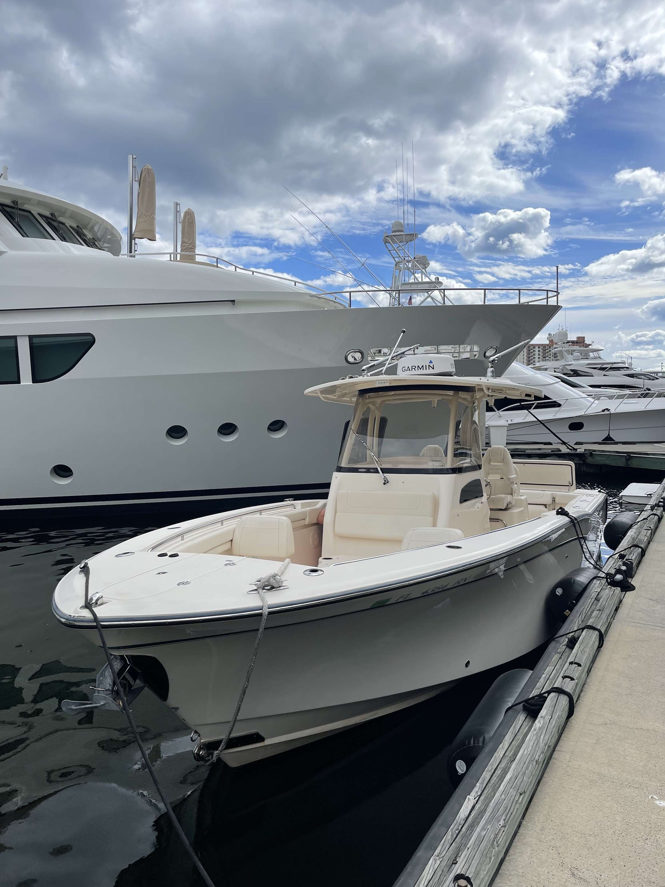 31' Grady White Towed Tender